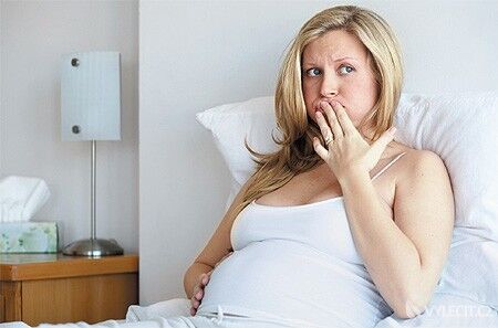Pálení žáhy je typické během těhotenství, autor: lecebneprocedury