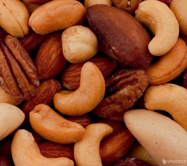 Ořechy také obsahují rostlinné tuky, autor: s58y