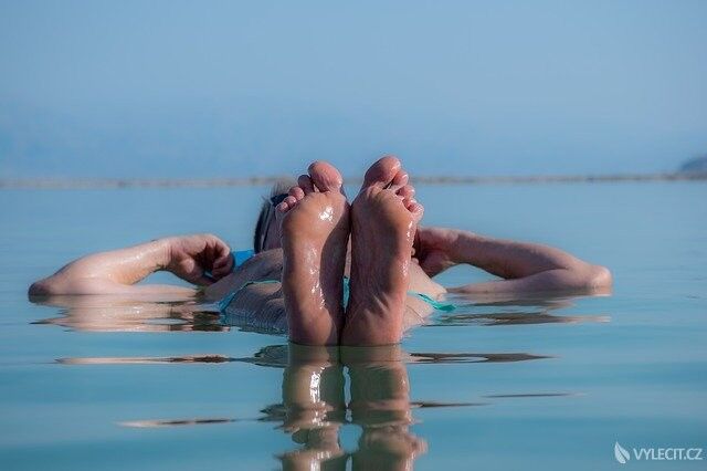 Pokud si nemůžete dovolit dovolenou u Mrtvého moře, pořiďte si výrobky s jeho solí